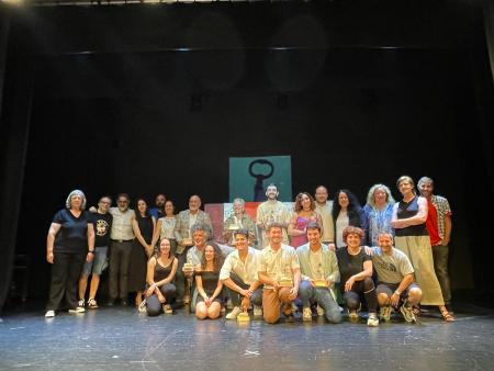 Imagen “Seis, el musical” vencedora del XII Certamen de Teatro Aficionado “Siete Llaves” de Sepúlveda