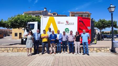Imagen La Mancomunidad Nuestra Señora de Hornuez estrena de forma oficial un nuevo camión de recogida de residuos, que da servicio a 1.500 vecinos de la provincia